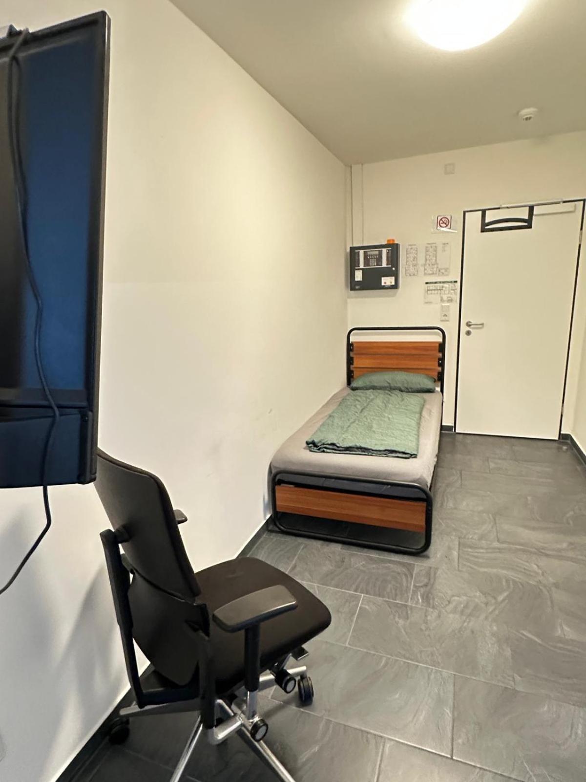 Mk Hostel Oyten - Free Wifi & Parking - 24H Check-In Dış mekan fotoğraf