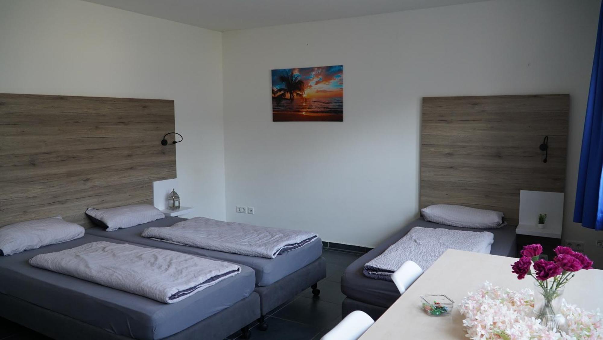 Mk Hostel Oyten - Free Wifi & Parking - 24H Check-In Dış mekan fotoğraf