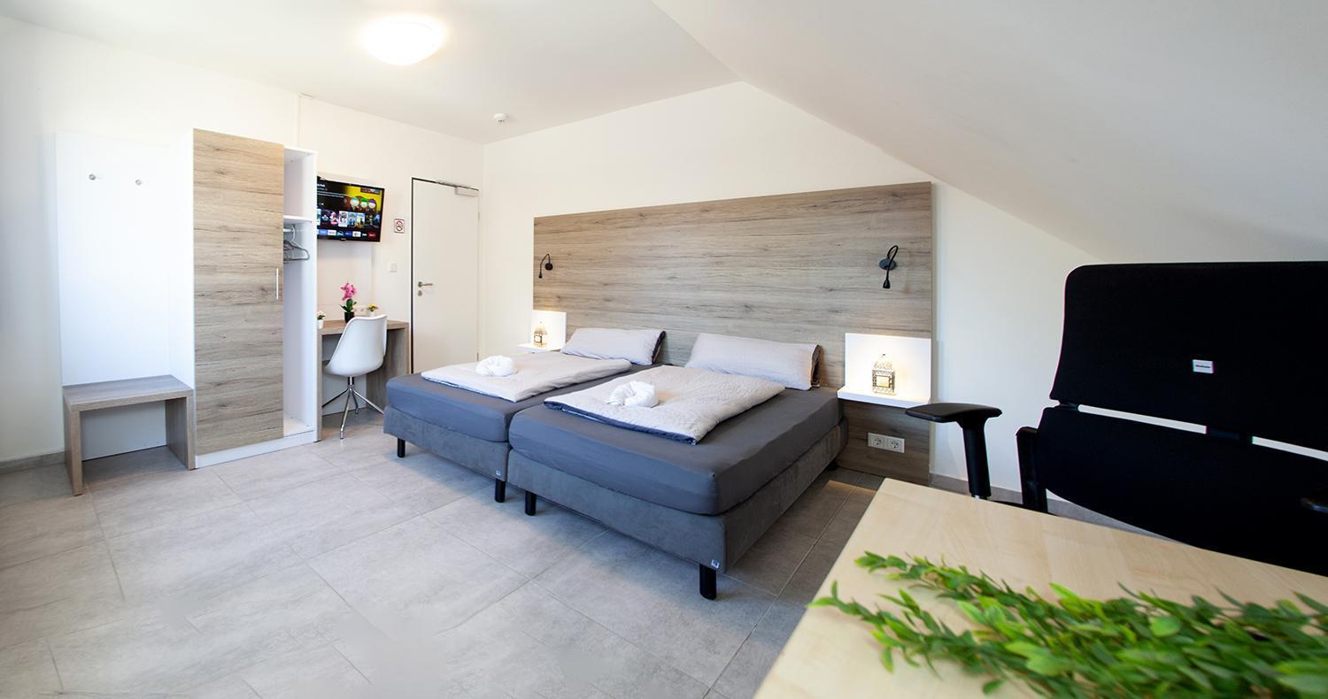 Mk Hostel Oyten - Free Wifi & Parking - 24H Check-In Dış mekan fotoğraf