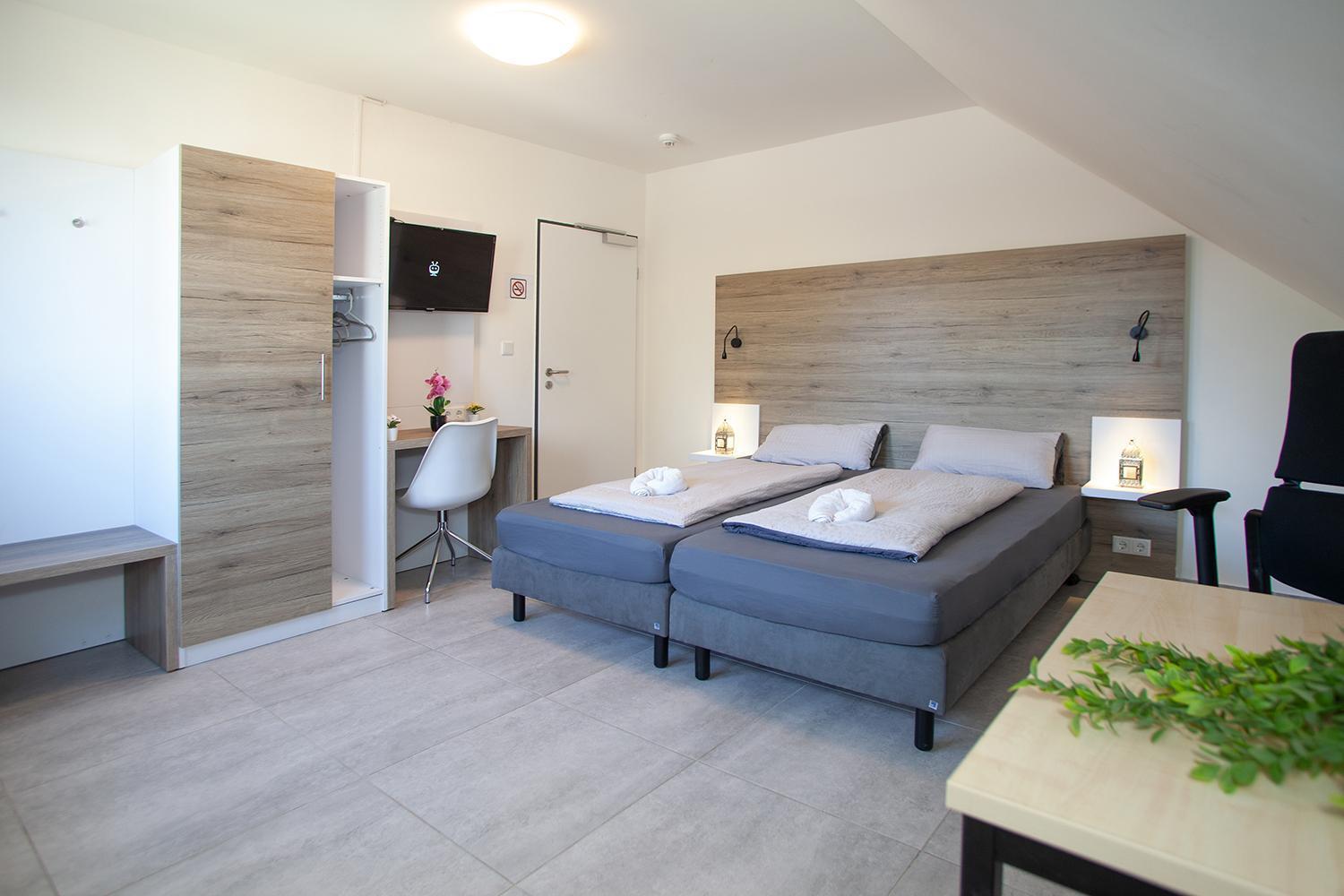 Mk Hostel Oyten - Free Wifi & Parking - 24H Check-In Dış mekan fotoğraf